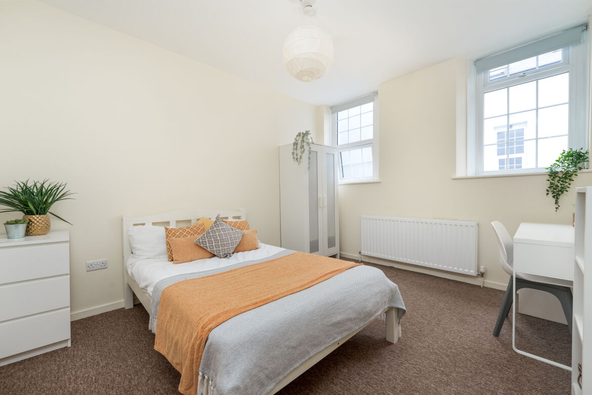 The Courtyard, Flat 1 Image 6